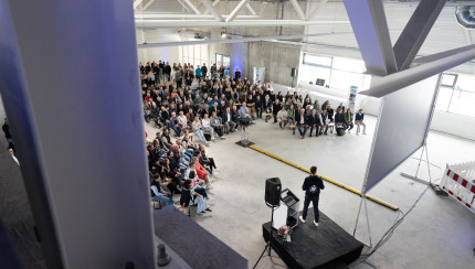 TITLE_DE_DE does not exist