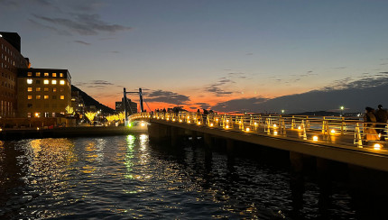 TITLE_DE_DE does not exist